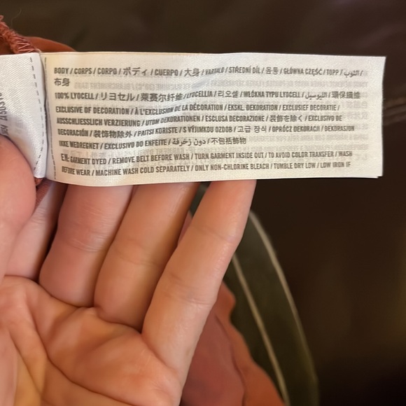 Abercrombie & Fitch Lyocell Mauve Paper Bag Shorts Size Large - Picture 5 of 5